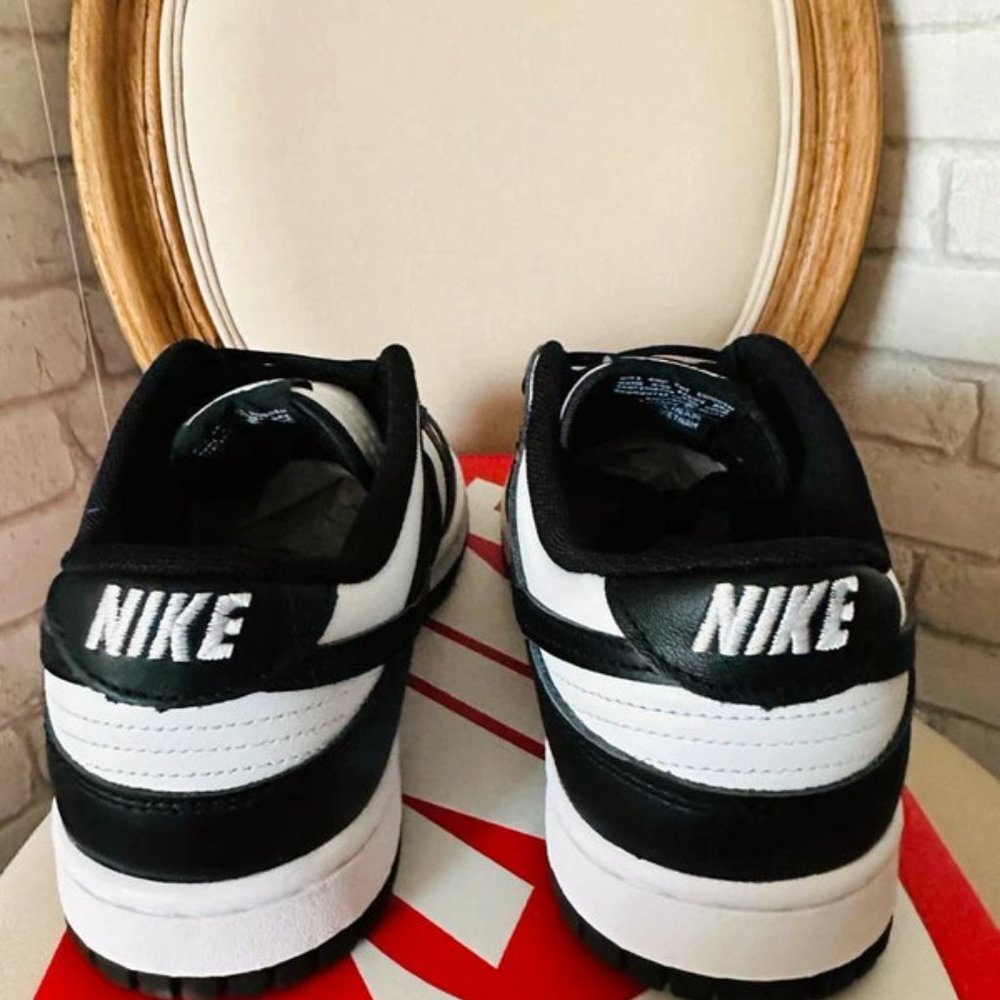 Nike SB Zoom Dunk Low black and white Panda - Picture 6 of 8